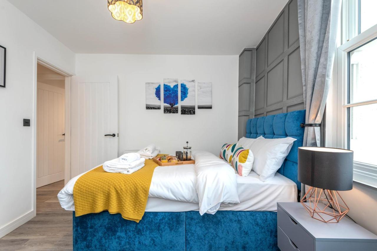 The Honeycomb Residence By Fortuna Property Cheltenham Esterno foto